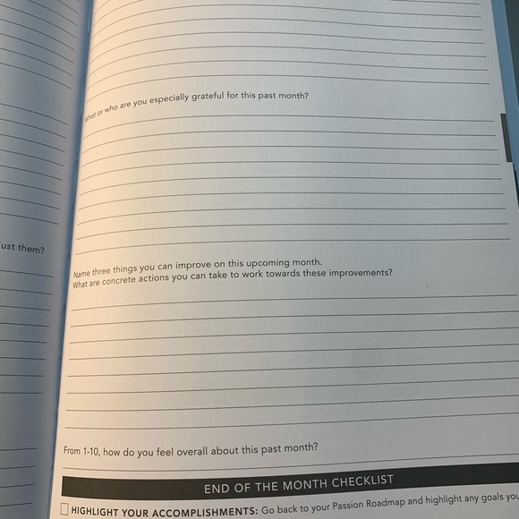 Passion Planner - Picture 9 of 12